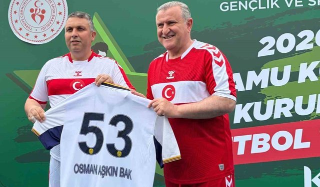 Bakan Bak: 'Bizim çocuklara Amerika'da başarılar diliyoruz'