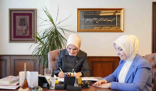 Bakan Göktaş, Darülaceze'ye kurban bağışı yaptı