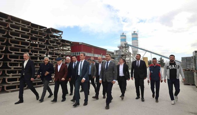 Başkan Sekmen ve Vali Baruş'tan Erzurum'da saha incelemesi