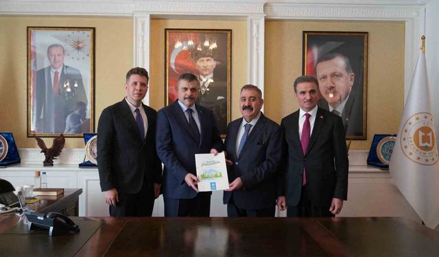 Başkan Sunar'dan Palandöken'e yeni kaymakamlık binası müjdesi