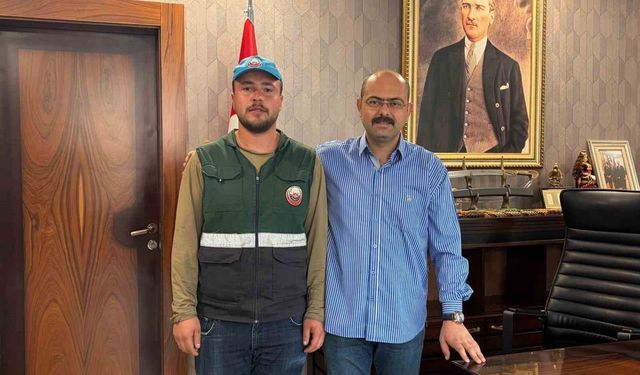 Belediye personelinden örnek davranış: Bulduğu altını sahibine ulaştırdı