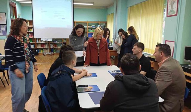 Çukurova İbrahim Atalı Lisesi İspanya'ya gitti