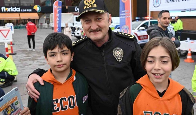 Erzincan'da Trafik Güvenliği Haftası kapsamında bilinçlendirme etkinliği