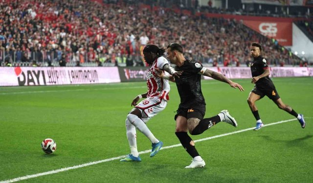 Galatasaray ligdeki 4. mağlubiyetini aldı