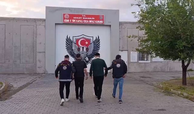 İnsan ticareti suçundan aranan 2 şüpheli, Dilucu Sınır Kapısı'nda yakalandı