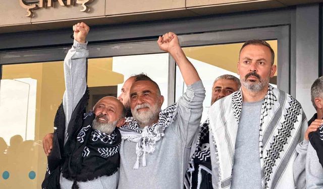 İsrail'in alıkoyduğu Küresel Sumud Filosu'ndaki 422 aktivist İstanbul'a geldi