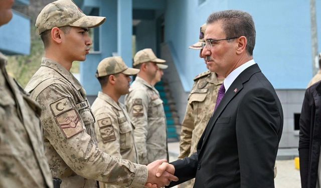 Jandarmada bayramlaşma coşkusu
