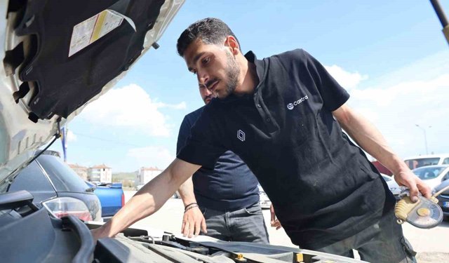 Oto bakım ustasından sürücülere uyarı: 10 bin liradan kaçıp 150 binlik olmayın