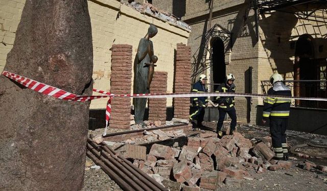 Rusya, Ukrayna'ya balistik füze ve İHA ile saldırdı: 4 ölü, 69 yaralı