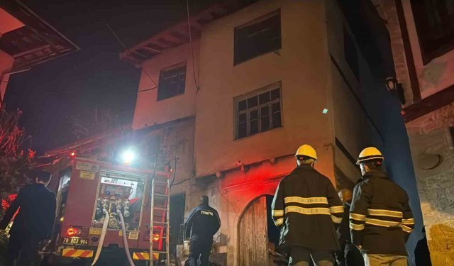 Safranbolu'da 2 katlı müstakil evde yangın paniği