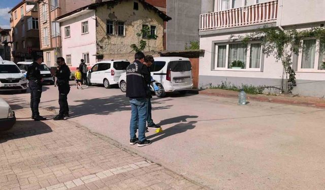 Silahla bir kişiyi yaralamıştı, çatıda yakalandı