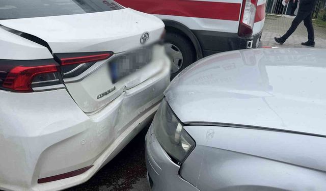 Sinop'ta zincirleme trafik kazası: 5 yaşındaki çocuk yaralandı