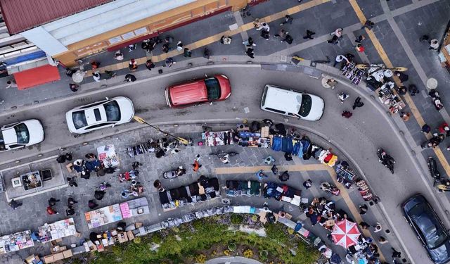 Sivas sokakları Taksim Meydanı'nı aratmadı: Gurbette yaşayan Sivaslılar memleketine akın etti