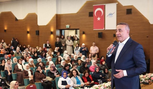 Sultangazili kadınlardan 'Zamana İz Bırakan Eserler' Sergisi