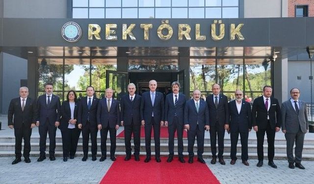 TBMM Başkanı Numan Kurtulmuş Bursa Valiliği'ni ziyaret etti