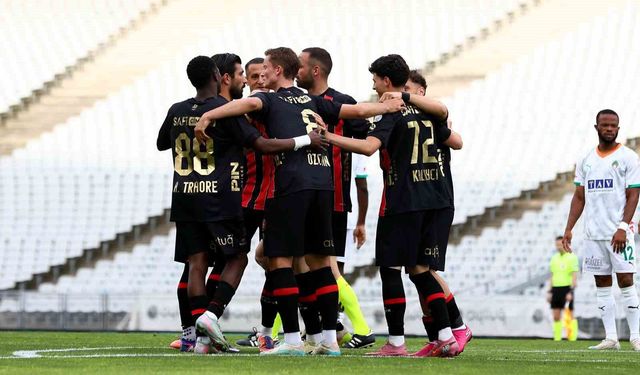 Trendyol Süper Lig: Fatih Karagümrük: 2 - Corendon Alanyaspor: 1 (Maç sonucu)