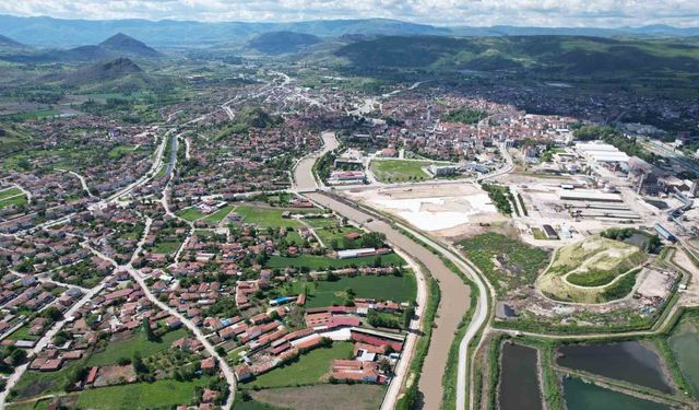 Turhal'da taşkın riski altındaki yerleşim yerleri boşaltılıyor