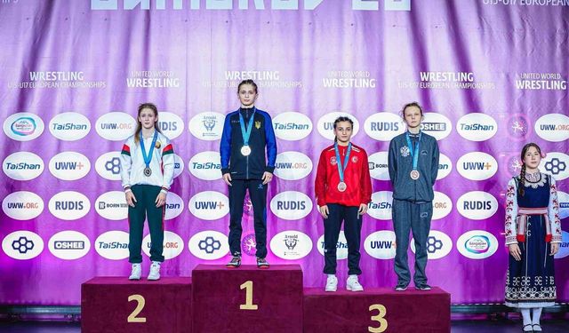 U17 Avrupa Güreş Şampiyonası'nda Şirin Askara bronz madalya kazandı
