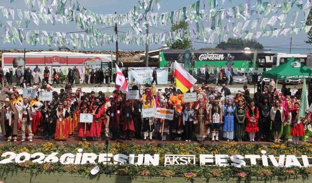 Uluslararası Aksu Festivali kapsamında yöredeki Mayıs 7'si geleneği yaşatıldı