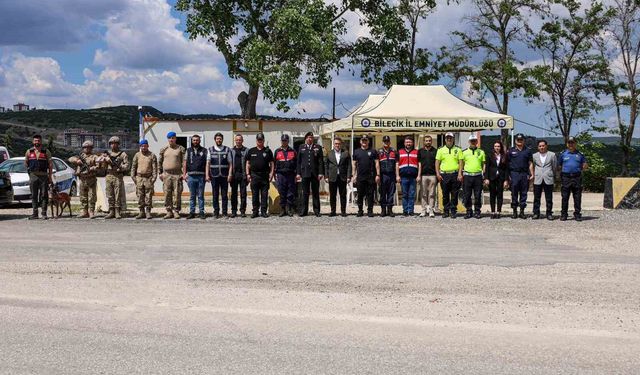 Vali Sözer bayramda denetim noktasında