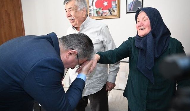 Vali Yılmaz'dan Şehit Hava Teknisyen İlyas Kaya'nın ailesine bayram ziyareti