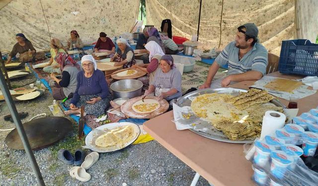 Yunus Pınarı Mezarlığında geleneksel bayram buluşması