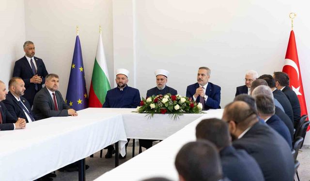 Bakan Fidan, Sofya Yüksek İslam Enstitüsü'nü ziyaret etti