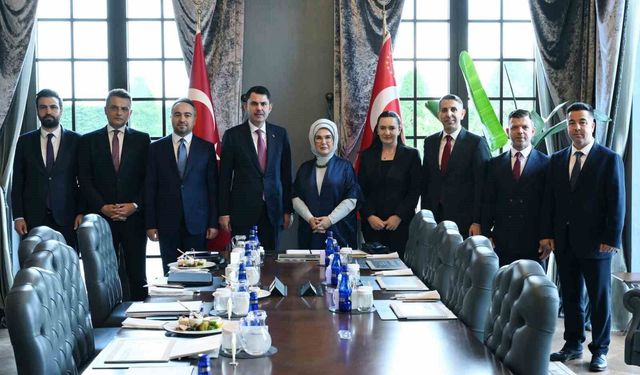 Bakan Kurum, Emine Erdoğan ile çevre politikaları ve COP31 hazırlıklarını görüştü