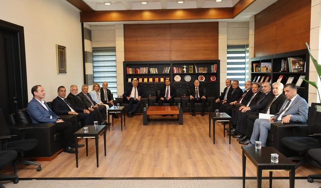Başkan Özdemir İSO heyetine Niğde'nin yatırım potansiyelini anlattı