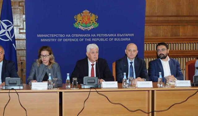 Bulgaristan Savunma Bakanı Stoyanov: 'Ukrayna ordusuna daha fazla silah sağlamayı öngörmüyoruz'