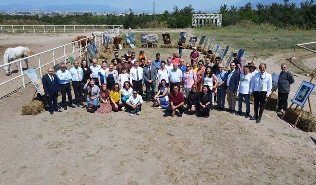 BUÜ'de bilim ve sanat 'Atın Asaletinde' buluştu