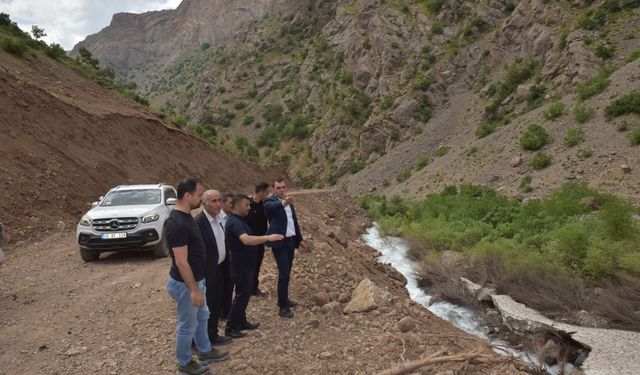Cilo ve Sat Dağları Milli Parkı yolunda asfalt hazırlığı