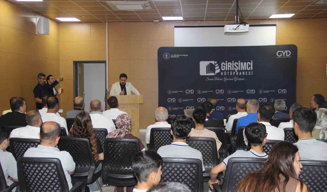 Cizre'de 'Girişimci Kütüphanesi' programı düzenlendi