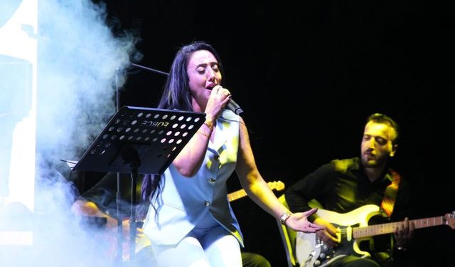 Cizre'de öğretmen ve öğrencilerden konser