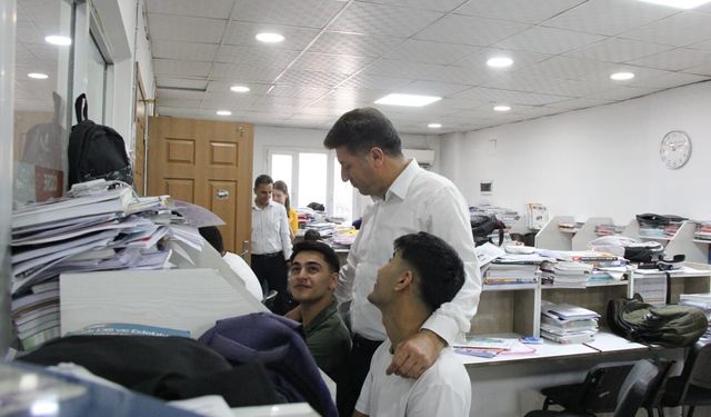Cizre'de YKS'ye girecek adaylara moral desteği