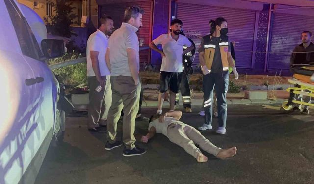 Çorlu'da aydınlatma direğine çarpan araç hurdaya döndü