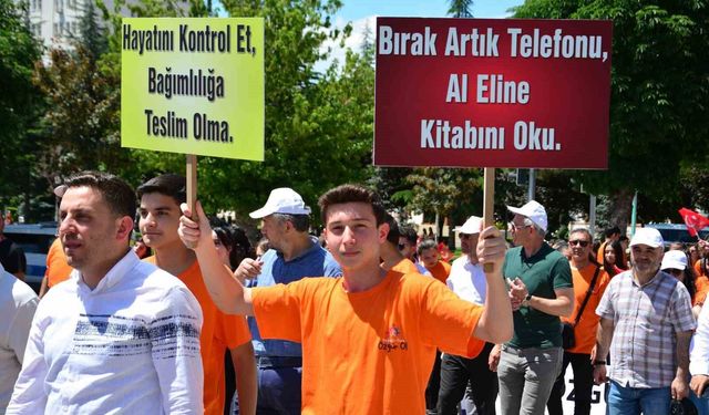 Çorum'da bağımlılığa karşı farkındalık yürüyüşü