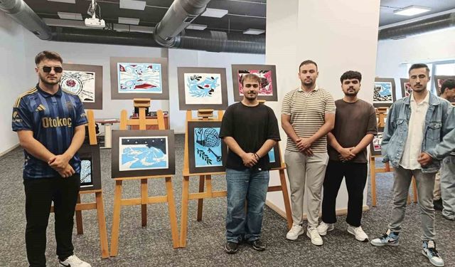 Çorum'da öğrencilerin eserleri sanatseverlerle buluştu