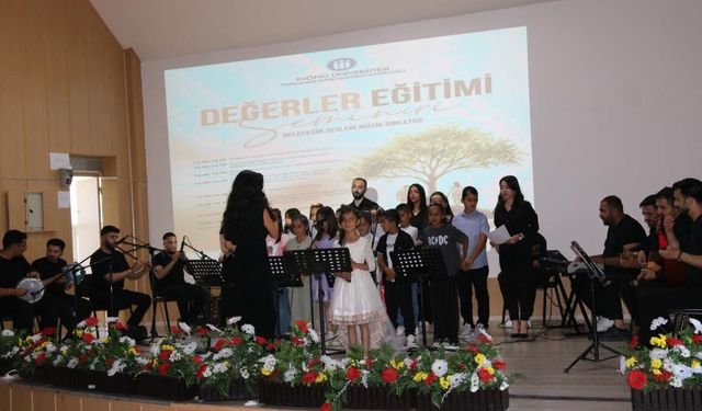 'Değerler Eğitimi Semineri' ve 'Geleceğin Sesleri Müzik Programı' gerçekleştirildi