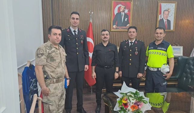 Dicle Kaymakamı Mustafa Atış, jandarmanın 187. kuruluş yıl dönümünü kutladı