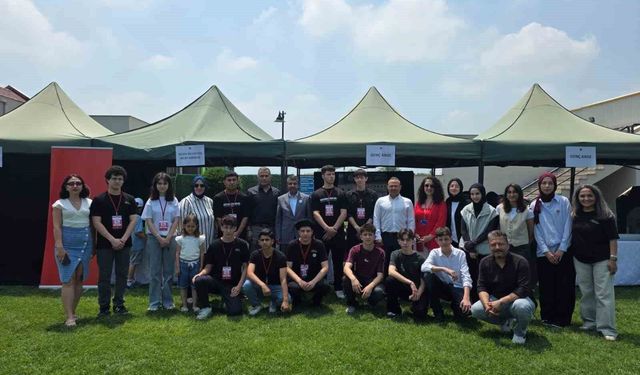Düzce GençTek bilim şenliği göz doldurdu