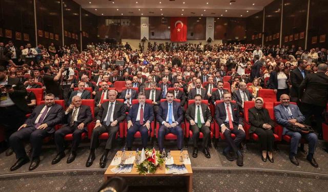 Erciyes Zirvesi-1 Kayseri'de yoğun katılımla gerçekleştirildi