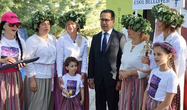 'Eskil Tuz Gölü Uluslararası Kültür Festivali' 25 ülkenin büyükelçilerinin katılımıyla başladı