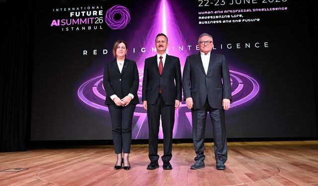 Future AI Summit 26'da konuşan Savunma Sanayi Başkanı Görgün: 'Bir haftada 240 milyon dolar, ayda 1 milyar dolar civarı savunma sanayi ihracatı yapıyoruz'