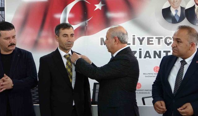 Gaziantep'te partisinden istifa eden 300 kişi MHP'ye katıldı