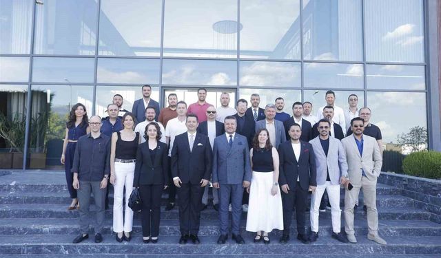 Genç iş dünyasında örnek iş birliği