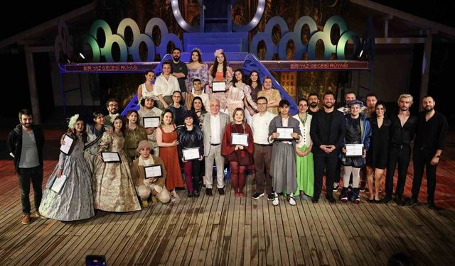 Genç NKT'den muhteşem performans