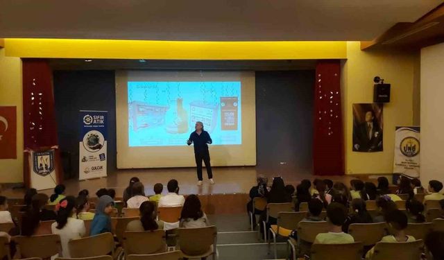 Gölcük'te 3 bin 534 ilkokul öğrencisine sıfır atık eğitimi verildi