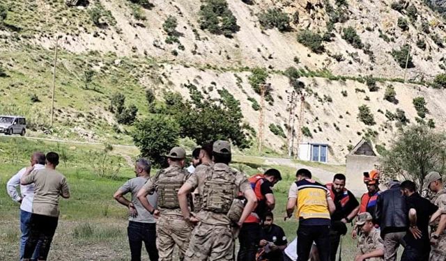 Hakkari'de Zap suyuna düşen şahıs hayatını kaybetti