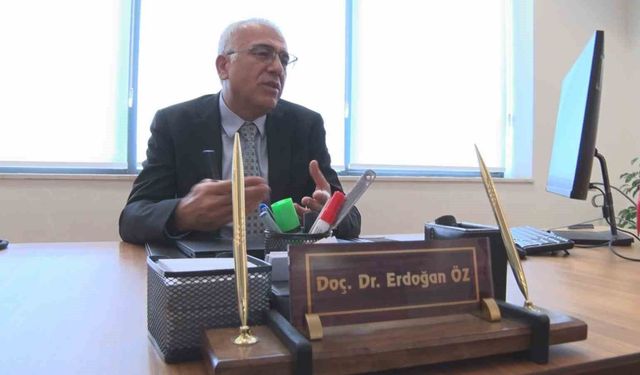 Halk Sağlığı Genel Müdürü Öz: '(Sıcak hava etkisi) Risk grubundaki kişiler saat 10.00 ile 16.00 arasında mümkünse dışarıya çıkmasınlar'